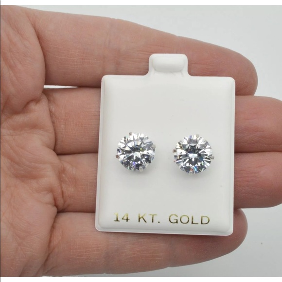 7.0 Ct Brilliant Round Solid 14K Gold Studs - Picture 4 of 4